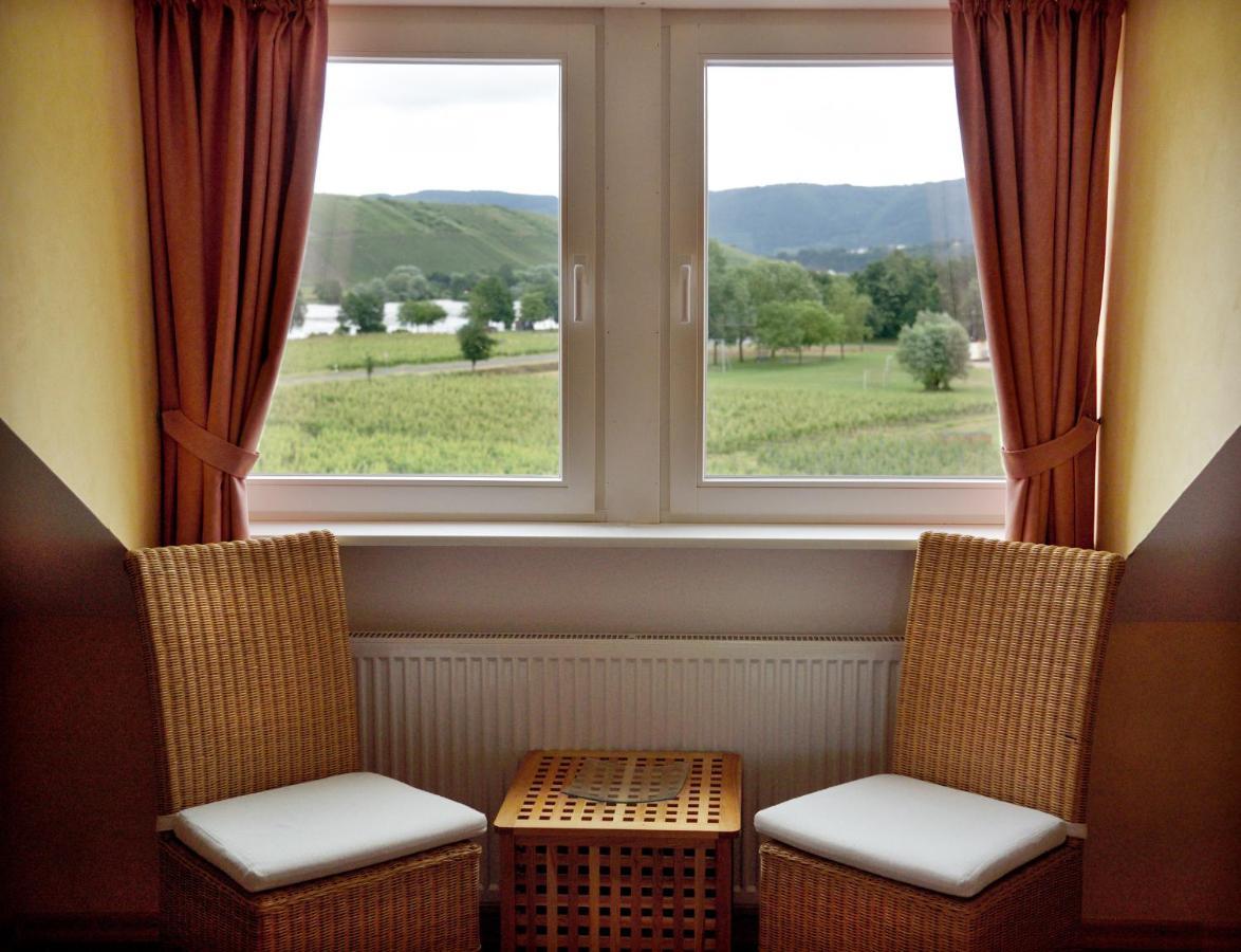 Hotel Weingut Weich Riol Esterno foto