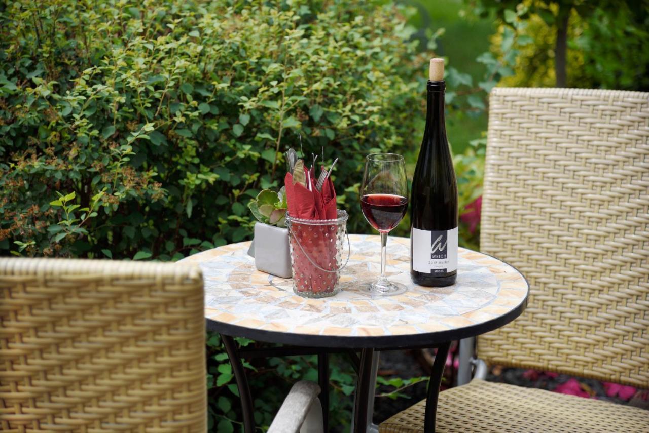 Hotel Weingut Weich Riol Esterno foto